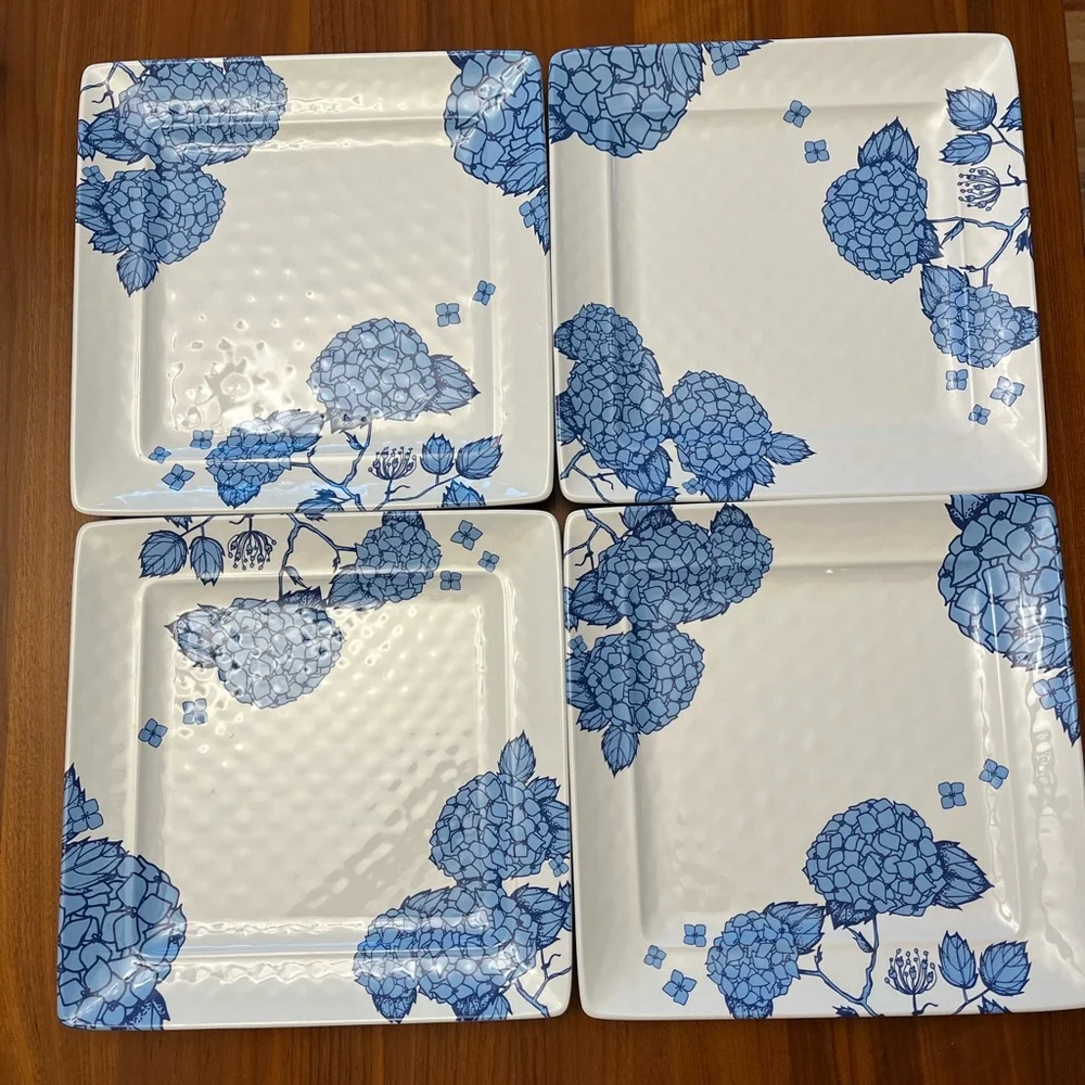 Sur La Table Melamine Square dinner plate with Hydrangeas - Set of 4